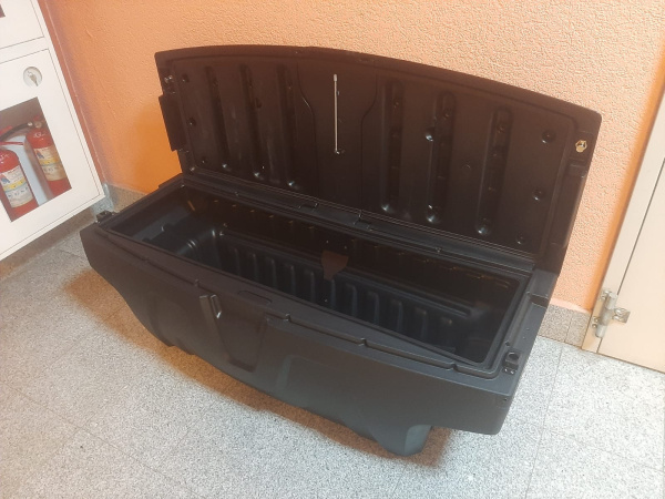 Ящик двухдверный, Китай