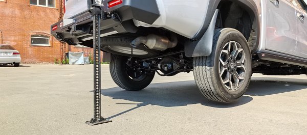 Бампер РИФ силовой задний Changan Hunter Plus с квадратом под фаркоп и фонарями