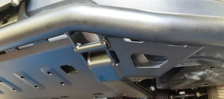 Бампер РИФ силовой передний/защита штатного бампера Changan Hunter Plus c защитой радиатора (устанавливается только с площадкой RIFF70-30000)