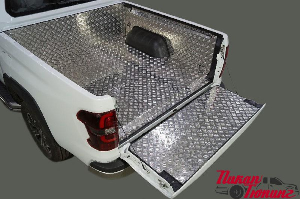 Защитный алюминиевый вкладыш в кузов автомобиля (комплект) Hunter plus