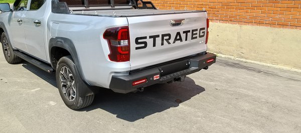 Бампер РИФ силовой задний Changan Hunter Plus с квадратом под фаркоп и фонарями